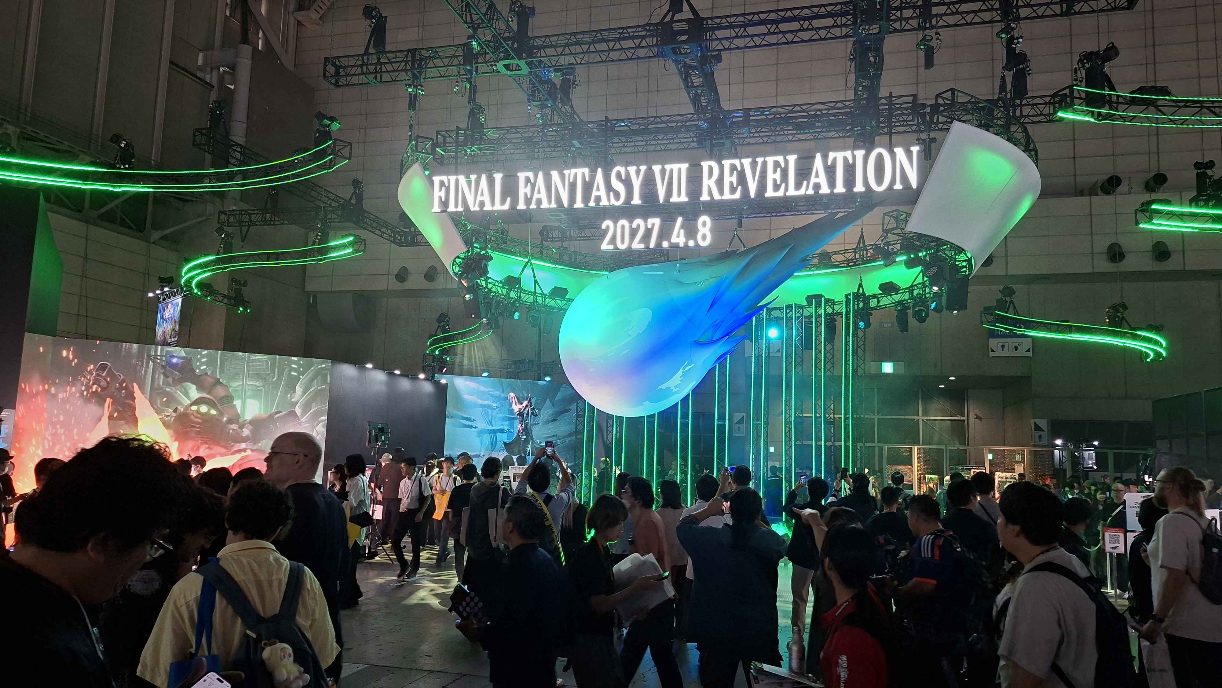 Stand Final Fantasy 7 Revelation